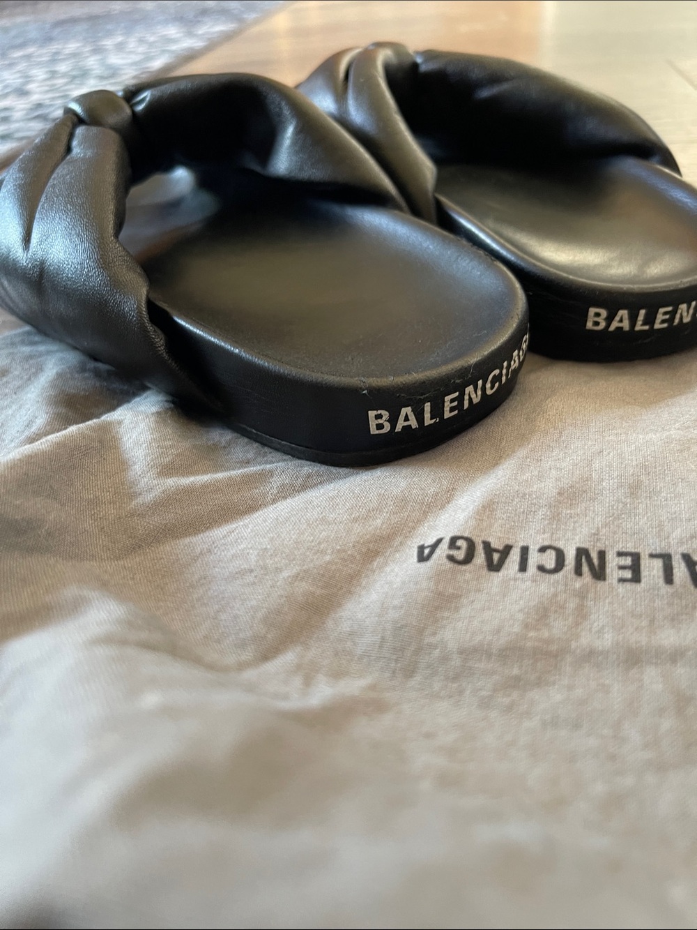 Balenciaga Black Leather Drapy Flat Slide Size 37 excellent condition - Picture 3 of 15